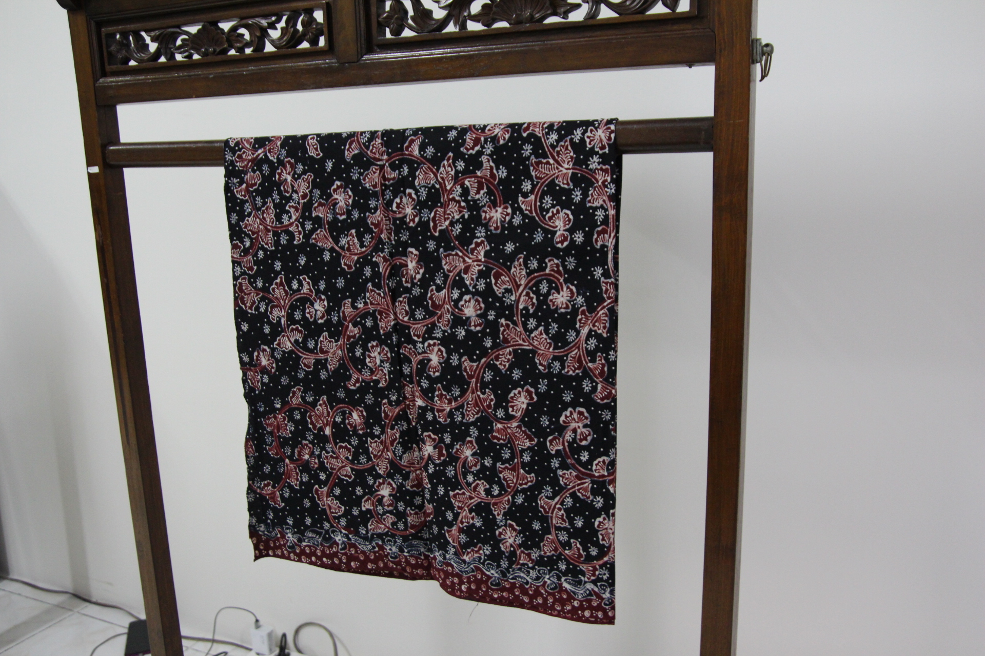 Kain Sarung Bunga Sulur PB19