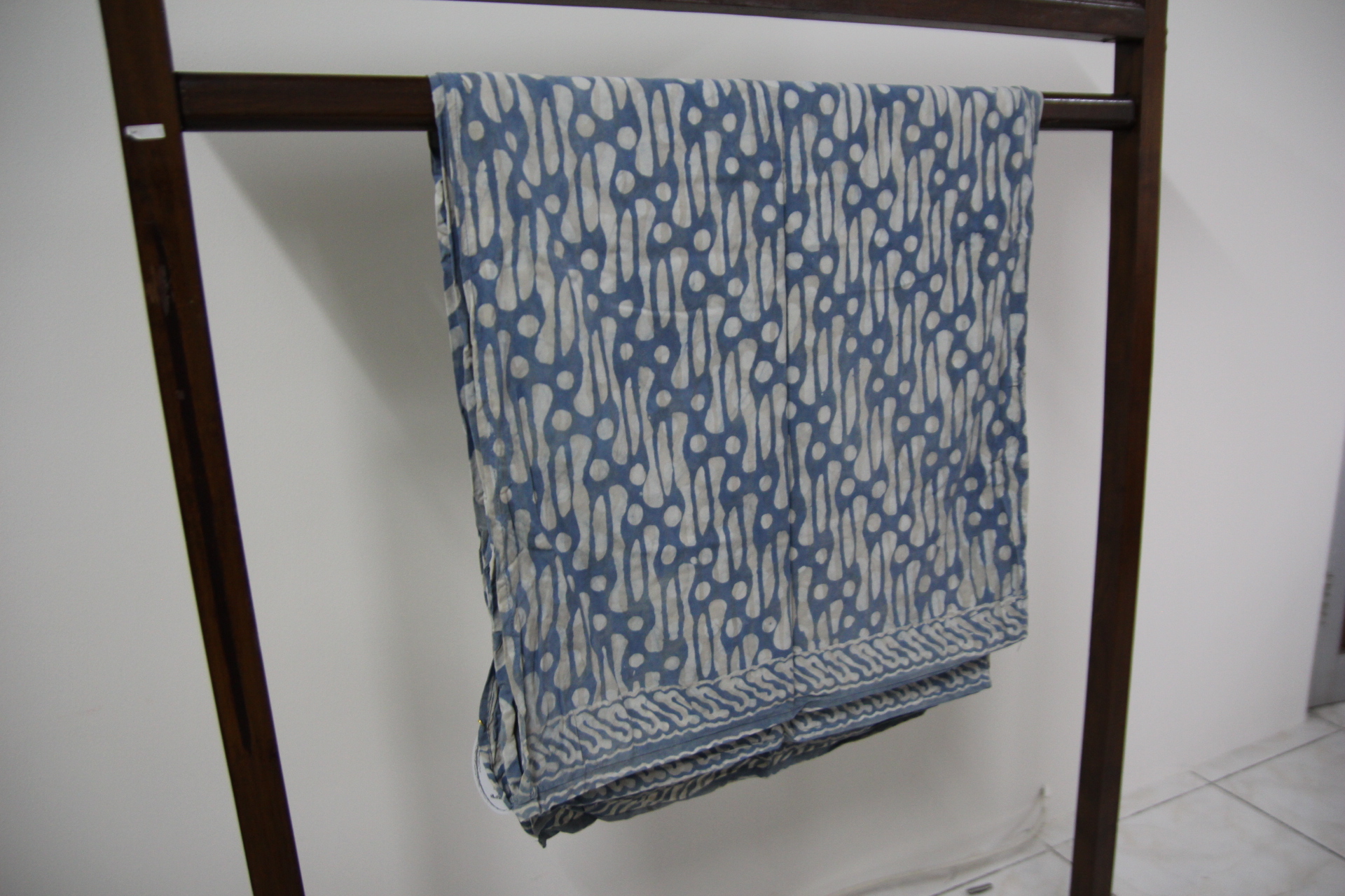 Outer tunik warna alam