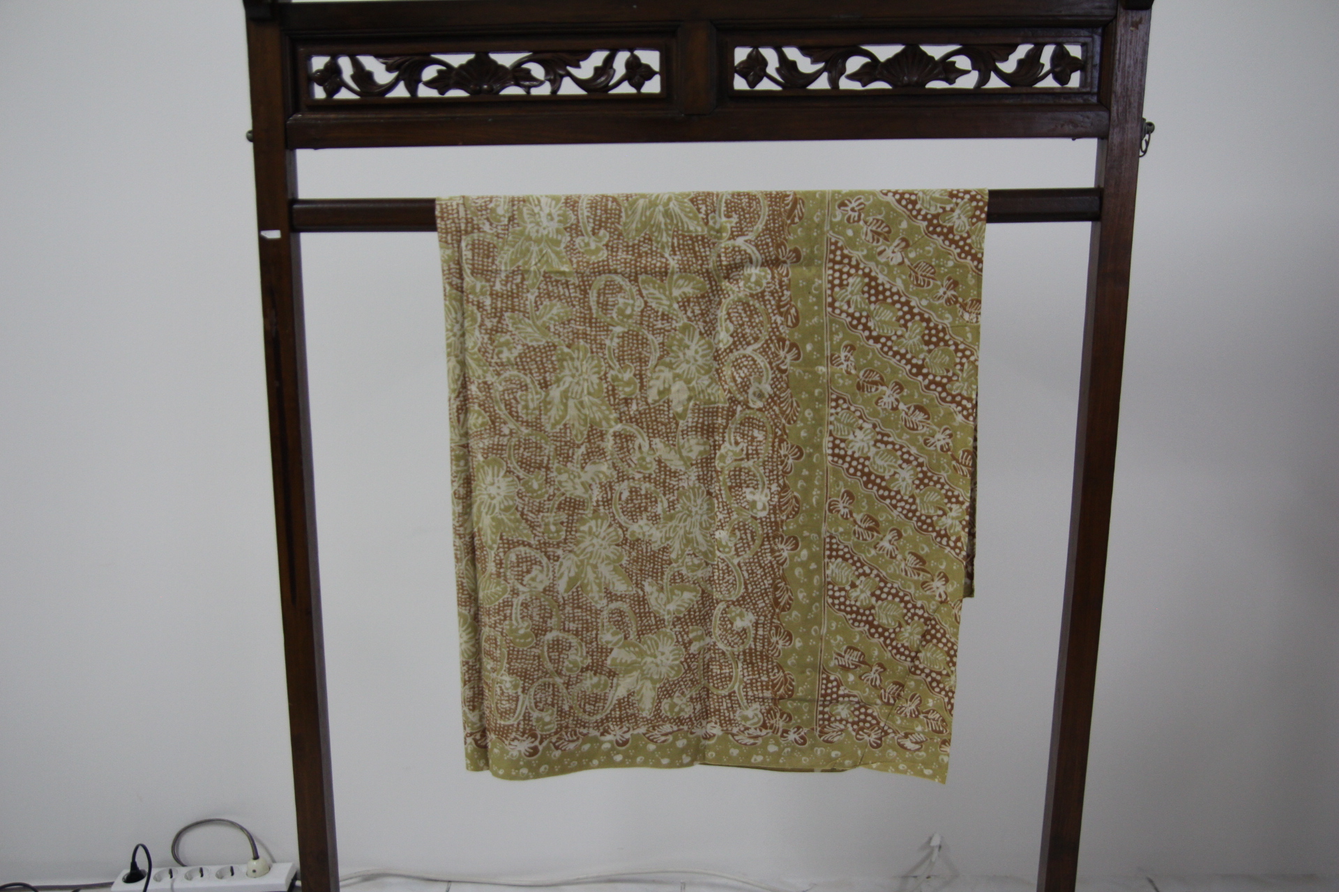 Kain Warna Alam 2w LY18