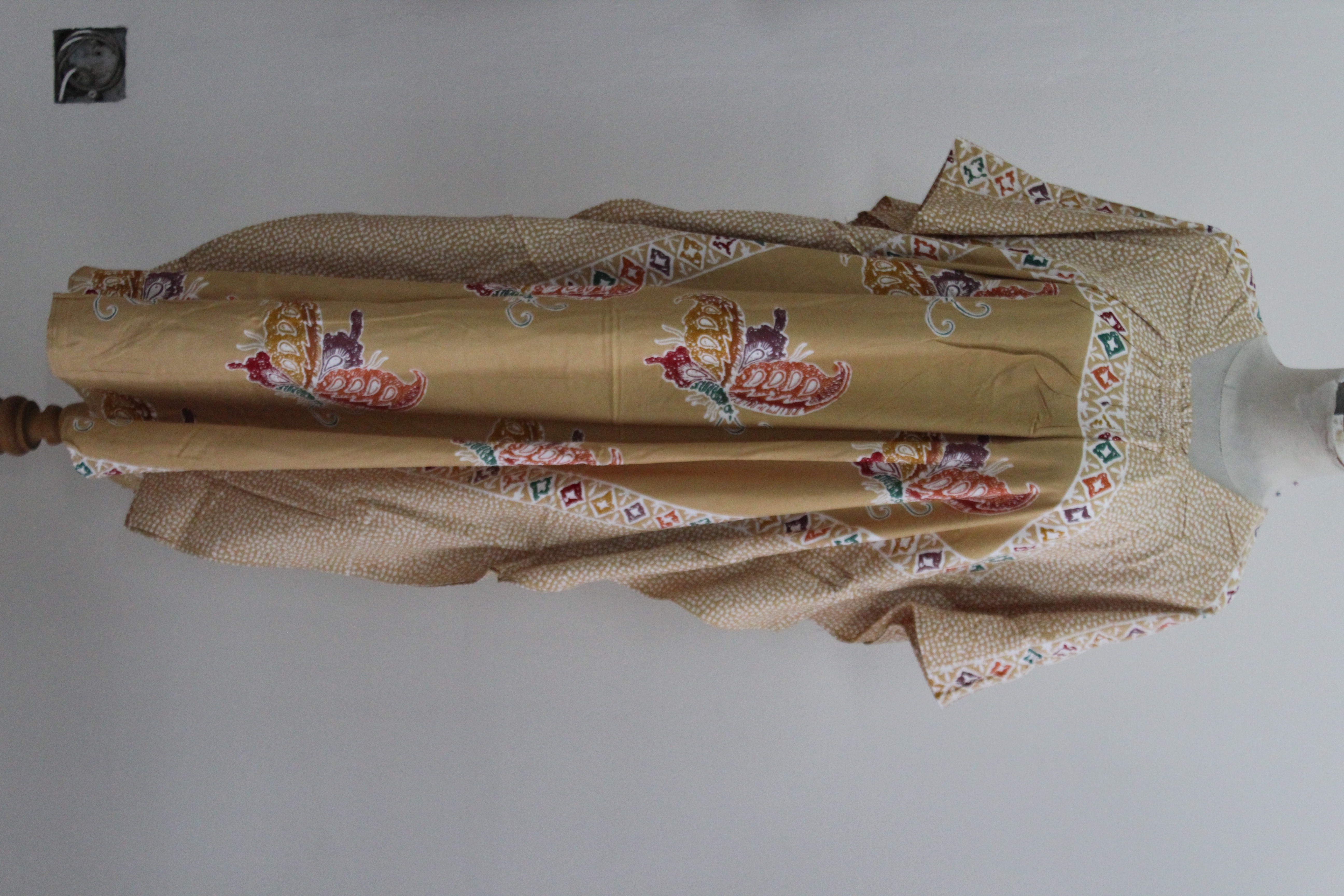 DASTER LOWO COLET 01 CREAM