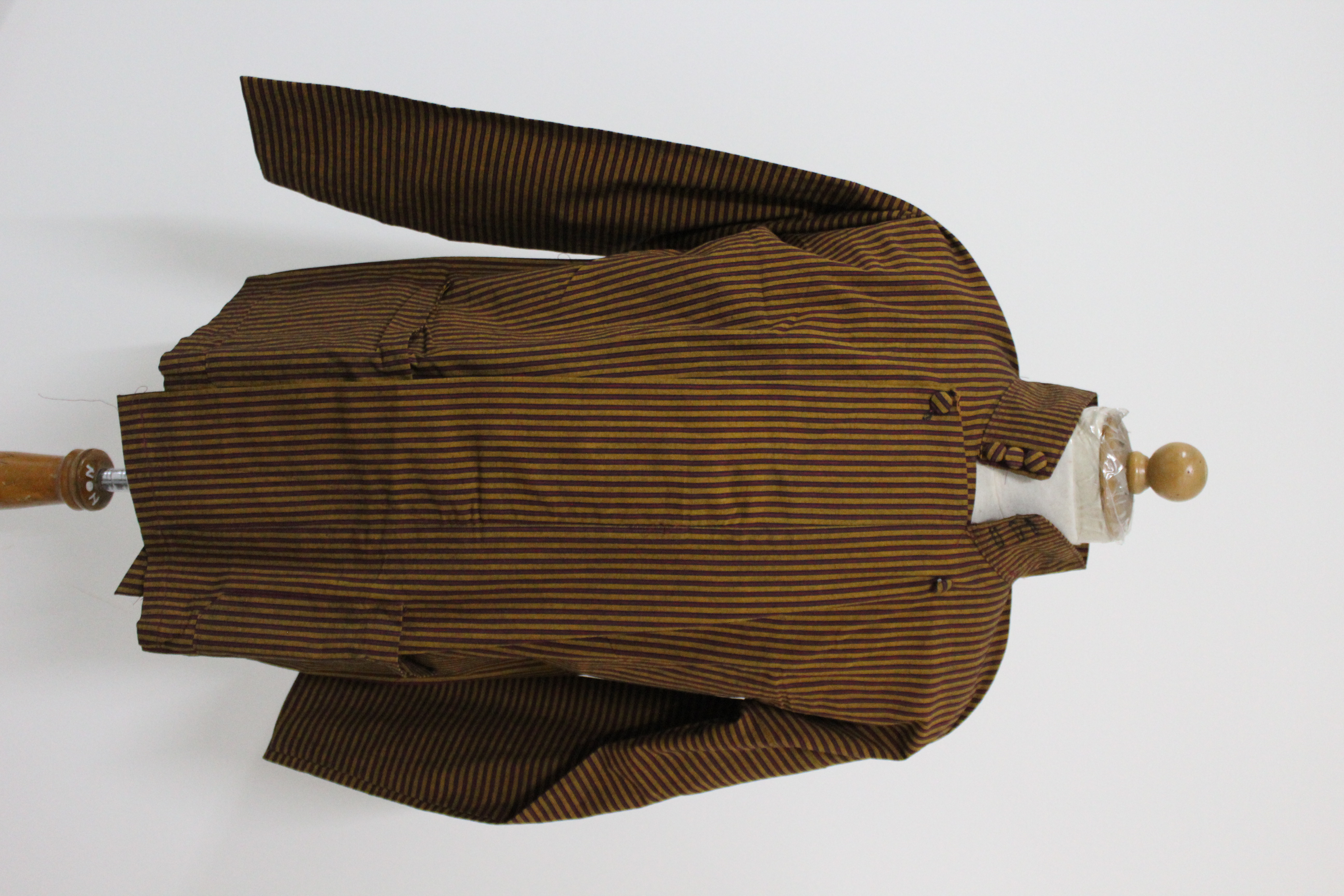 Surjan A Merah Coklat  ( M )