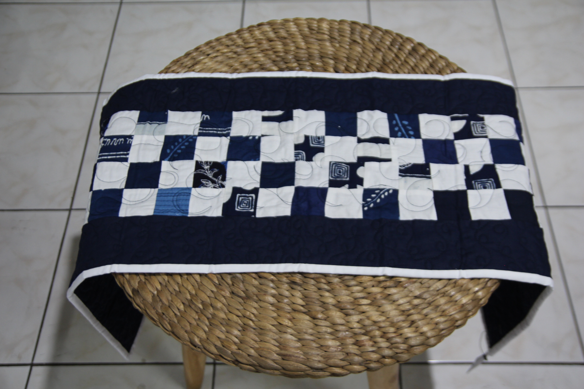 Table Runner / Taplak Meja Varian 4