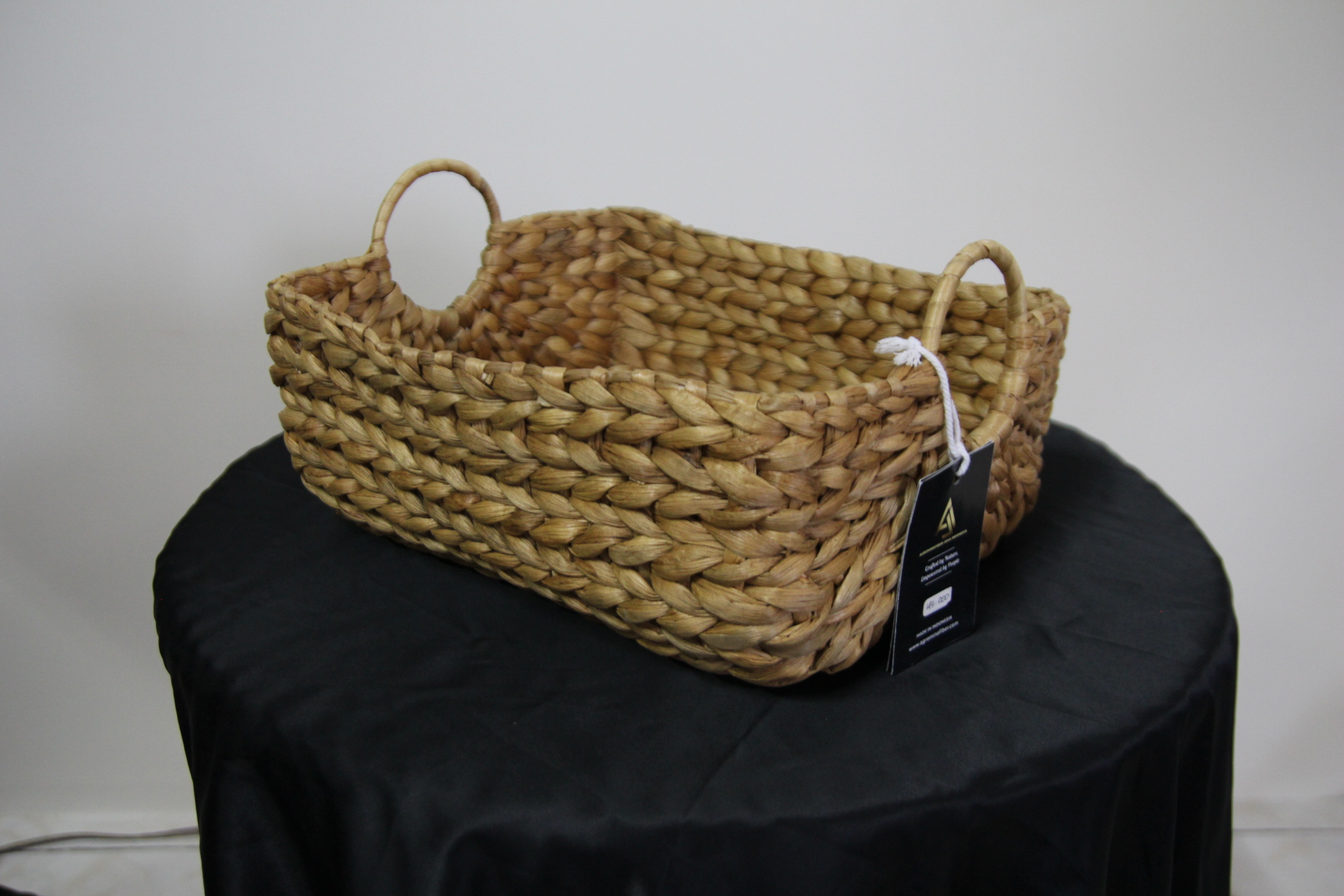 Kotak hampers Enceng Ukuran L